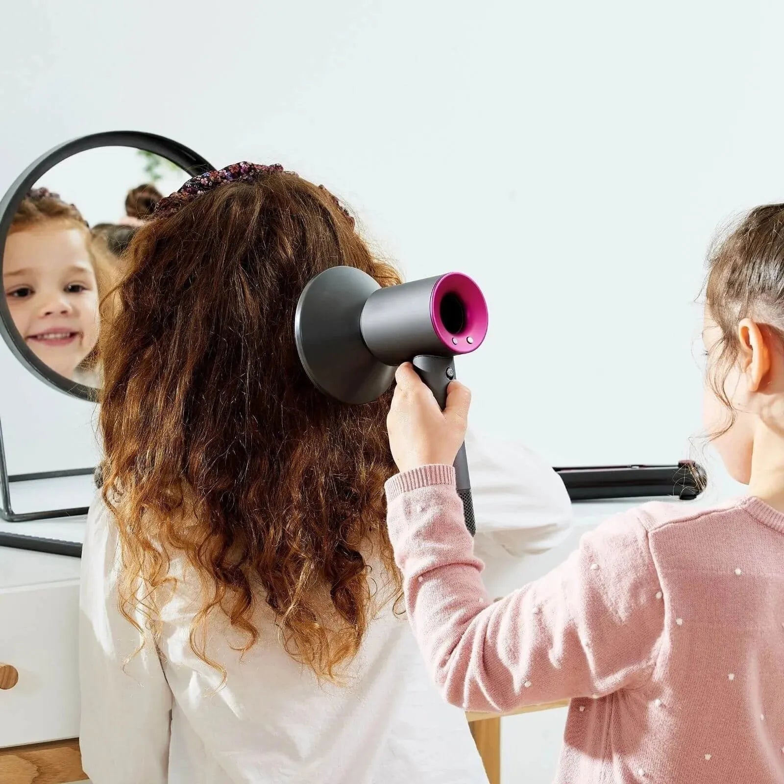 Set Sychwr Gwallt Tegan Casdon Dyson