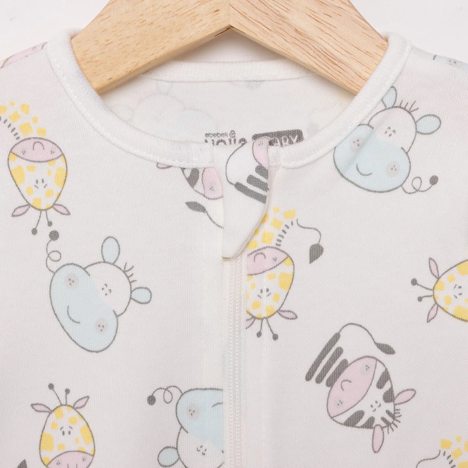 Siwmpsuit Traed i Faban Merch Newydd-anedig HelloBaby - Ecru