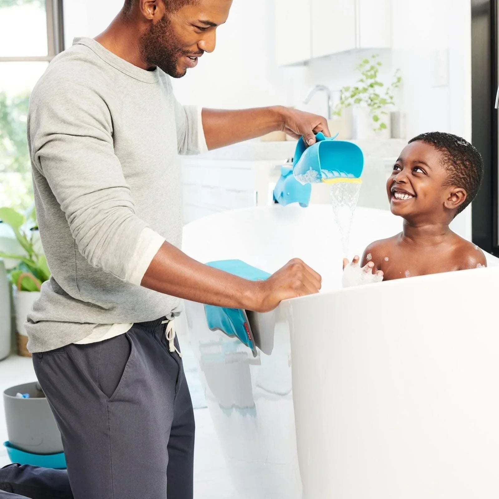 Afon Fach Skip Hop Moby ar gyfer Rinsio Baddon