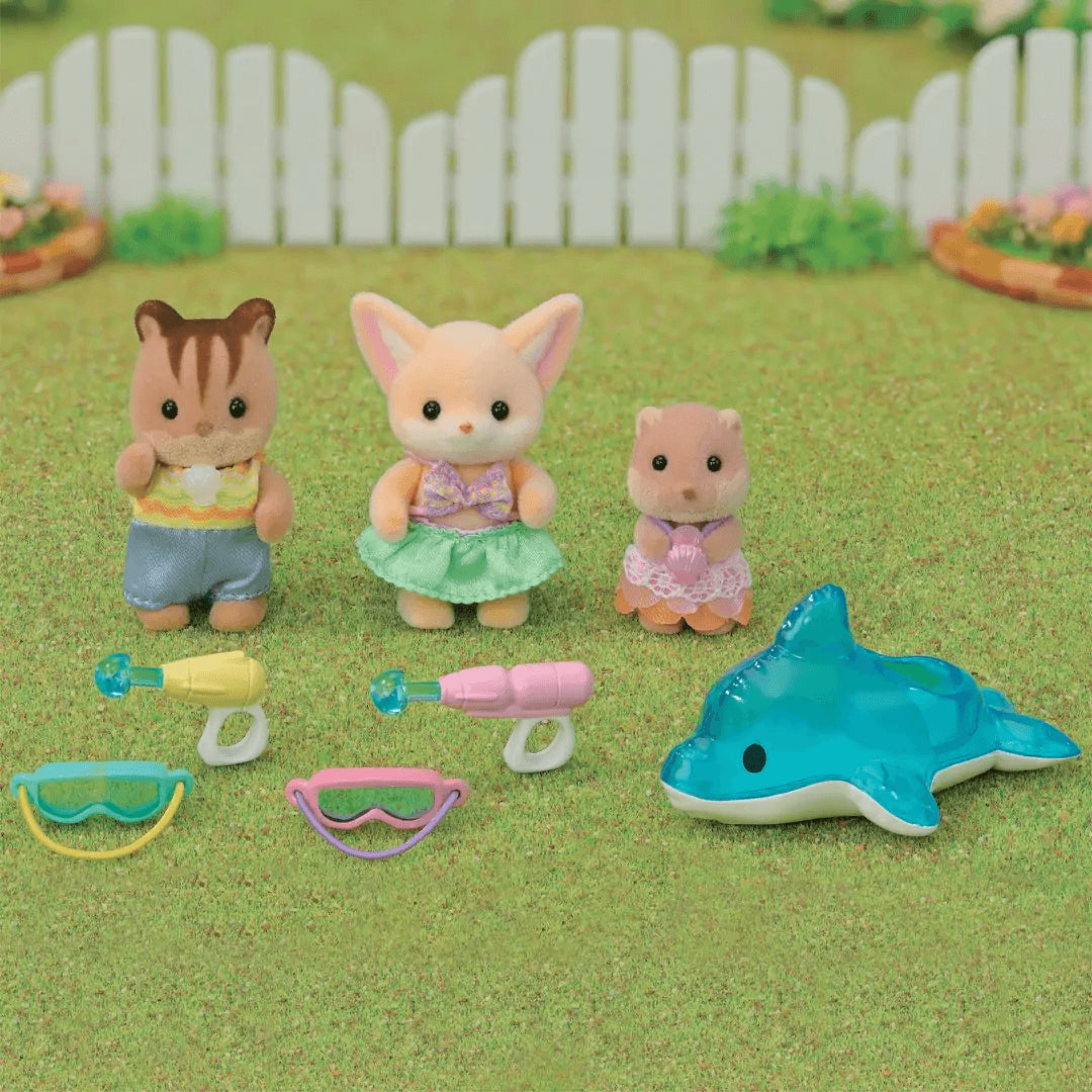 Cyfeillion Meithrinfa Sylvanian Families - Triawd o hwyl yn y pwll ar gyfer plant 3 oed a hŷn