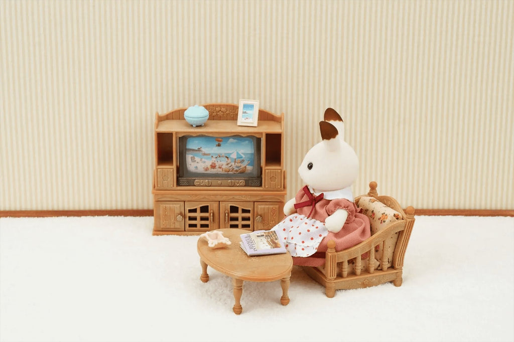 Set Dodrefn Ystafell Fyw Gyfforddus Sylvanian Families, ar gyfer plant 3 oed a hŷn.