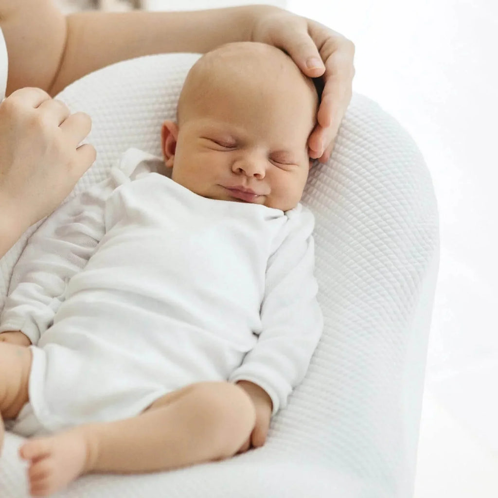 Babyjem Tummy Fy Ngwely Cyntaf