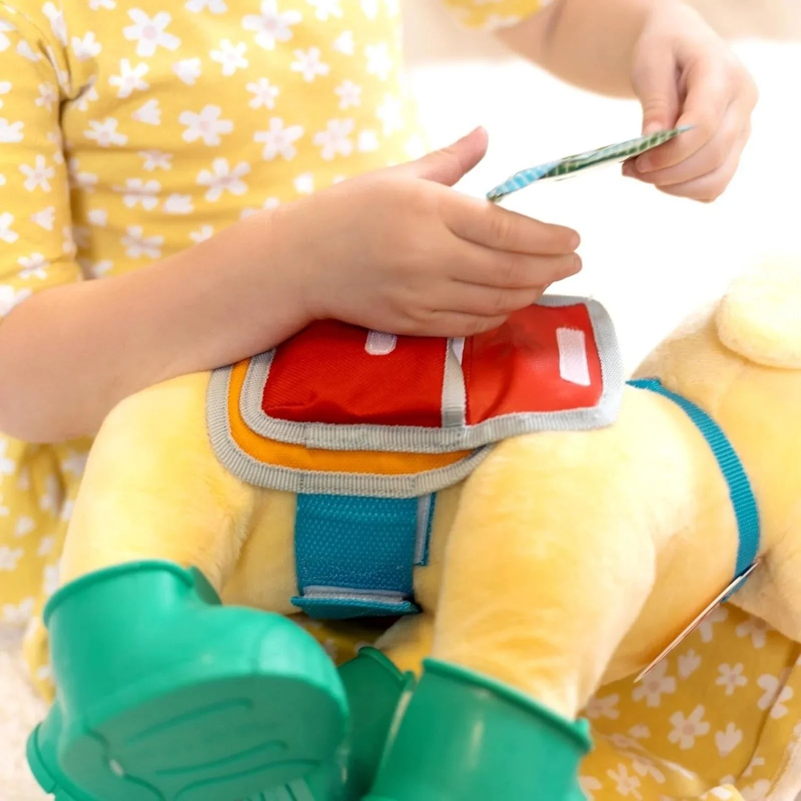 Melissa &amp; Doug Gadewch i Ni Archwilio Ci'r Ceidwad