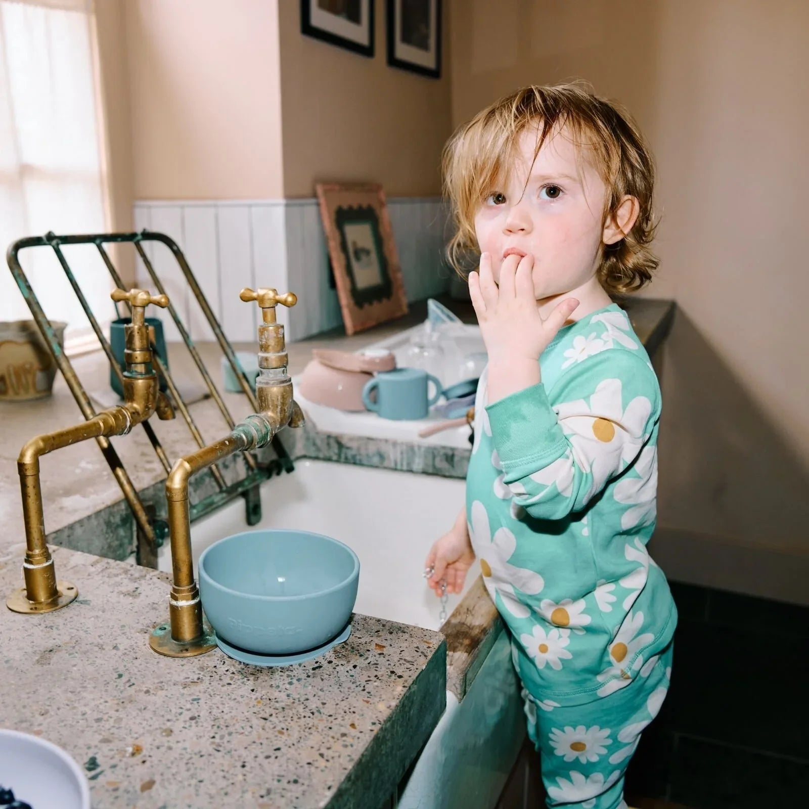 Pippeta Silicone Suction Bowl - Sea Salt