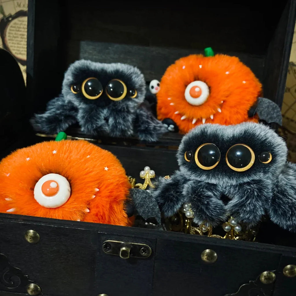 Eira Ball | Tegan Plush Corryn