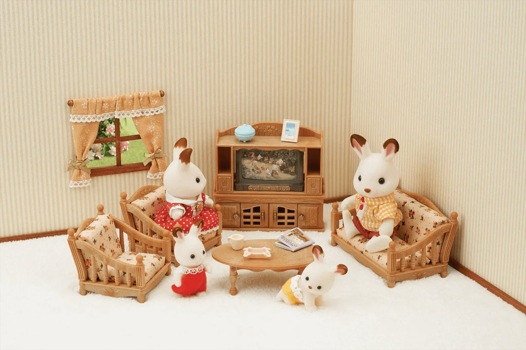 Set Dodrefn Ystafell Fyw Gyfforddus Sylvanian Families, ar gyfer plant 3 oed a hŷn.
