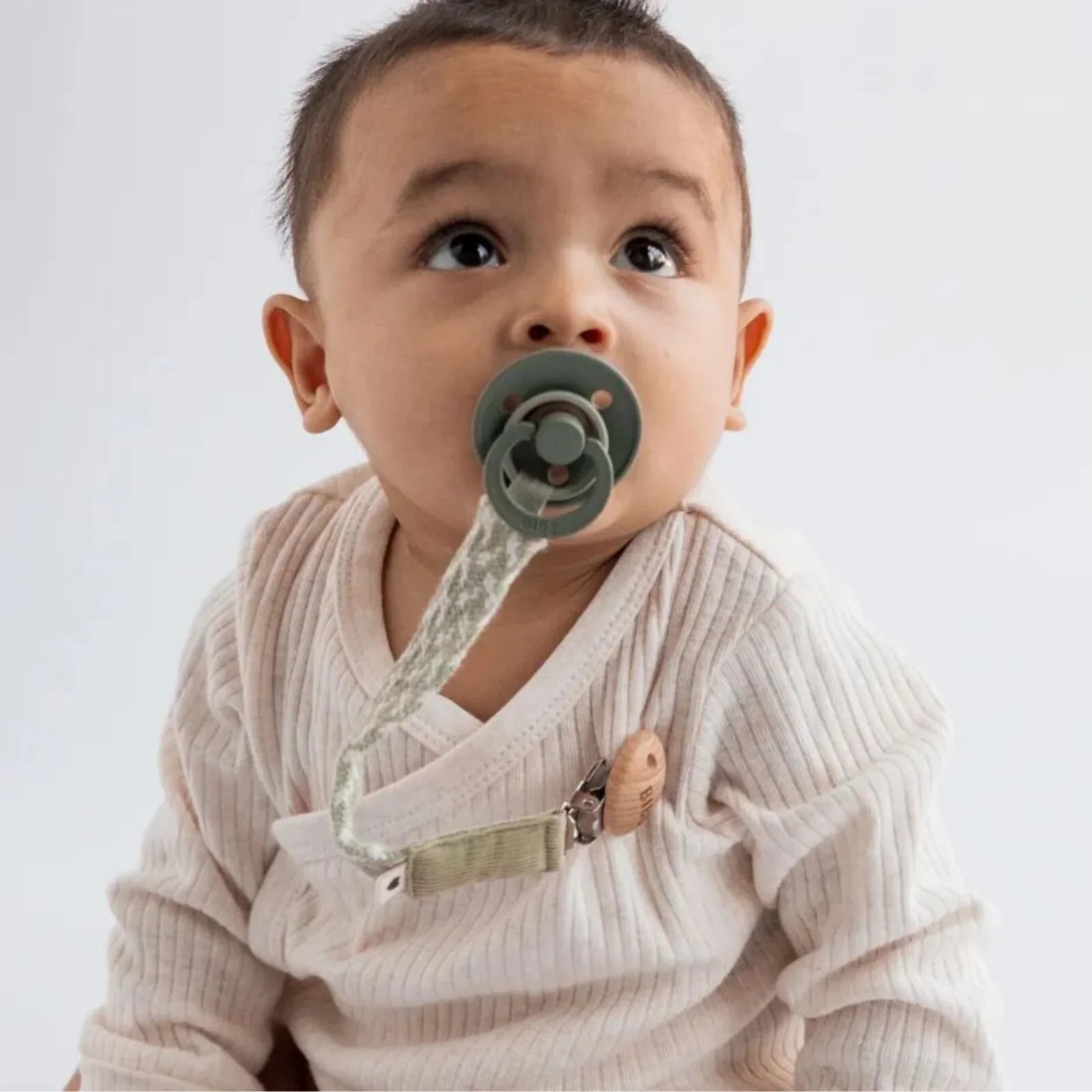 Clip ar gyfer BIBS Soother Plethedig - Pinc Tywyll a Pinc Babanod