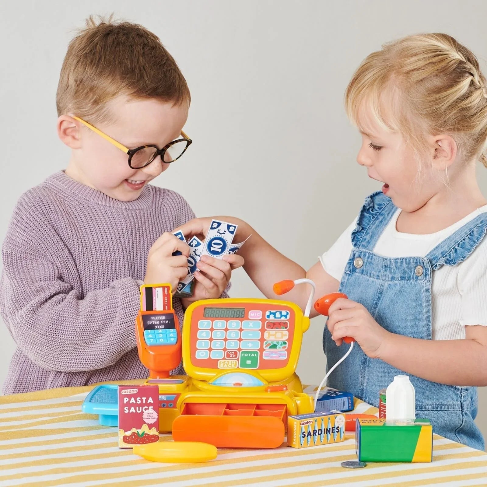 Casdon Cofrestr Arian Parod