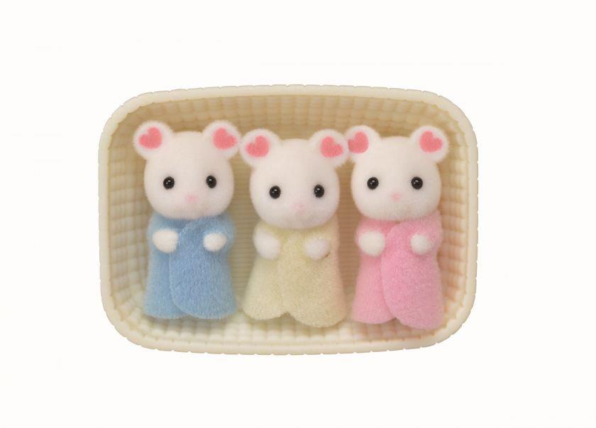 Set Chwarae Teulu Sylvanian Marshmallow Triplets ar gyfer Plant 3 Oed ac I fyny