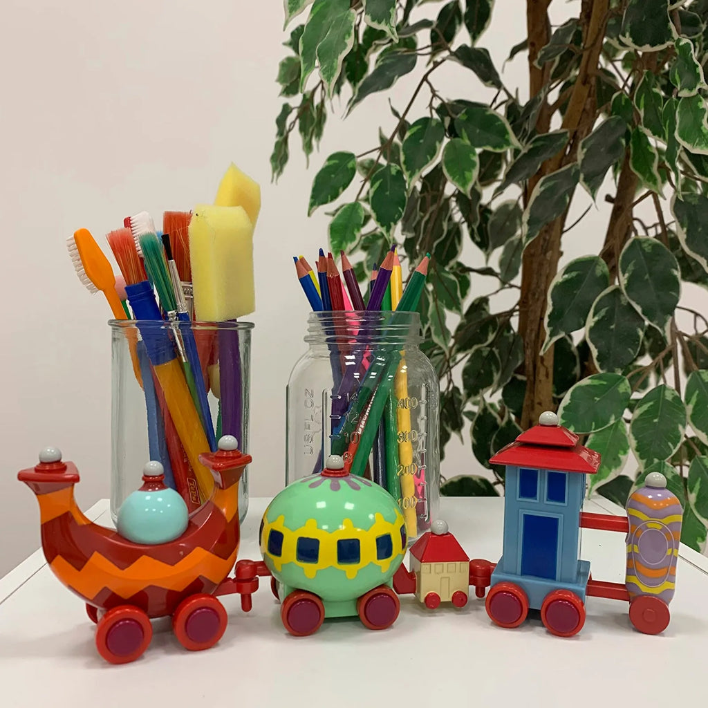 Trên Ninky Nonk yn yr Ardd yn y Nos