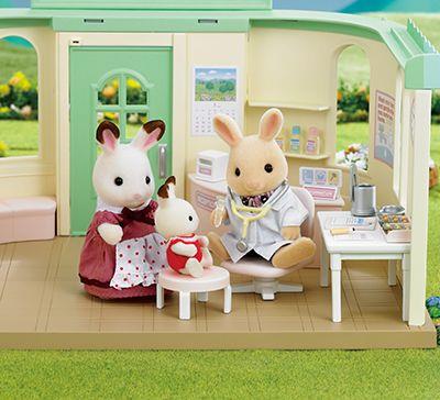 Set Adeiladu a Chwarae Meddyg Gwledig Sylvanian Families ar gyfer Plant 3 Oed a Hŷn