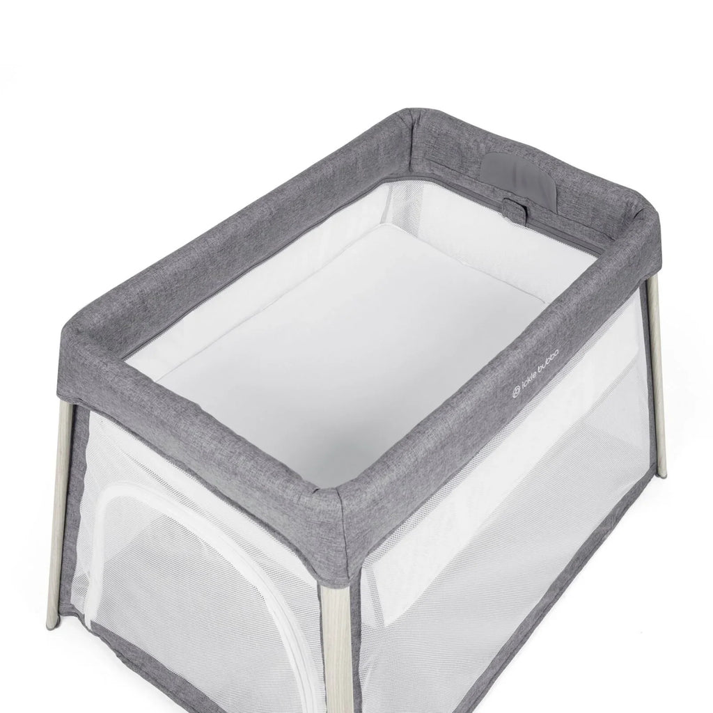 Ickle Bubba Scout 2-in-1 Cot Teithio a Pharc Gwarae - Llwyd Onnen